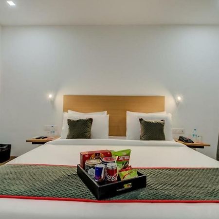 Hotel Town Plaza Pune Luaran gambar
